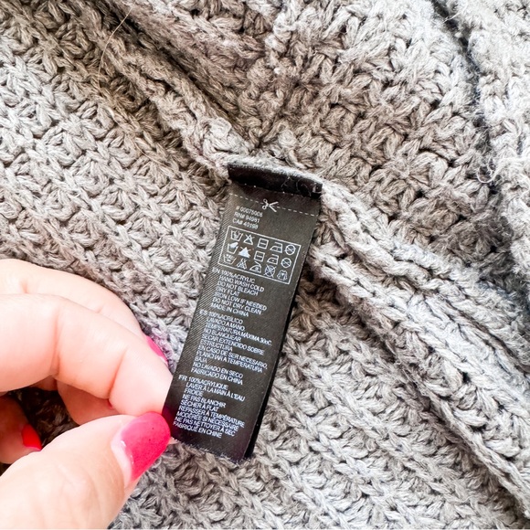 Forever 21 | Cozy Knit Open Sweater - Picture 3 of 4